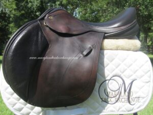 17.5" Black Country Solare, Medium Tree