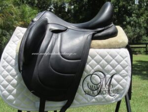 17" Devoucoux Harmonie S (Crystals), Medium/Narrow Tree (2022 Model)