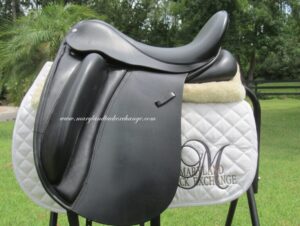 17" Custom Saddlery Wolfgang Solo, Medium Tree (2022 Model)