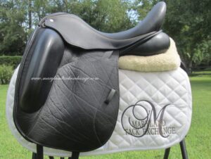 17" Custom Saddlery Icon Star, Wide Tree (2023 Model)