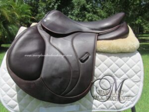 16.5" Devoucoux Biarritz S Buffalo, Medium/Wide Tree (2021 Model)