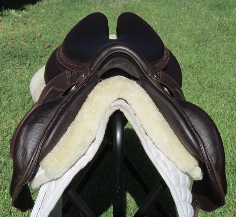 17.5" Devoucoux Enara EVO Monoflap, Medium/Narrow Tree (2025 Model) - Image 6