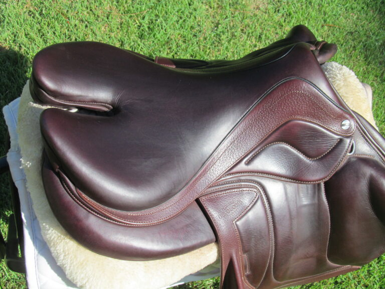 17.5" Devoucoux Enara EVO Monoflap, Medium/Narrow Tree (2025 Model) - Image 8