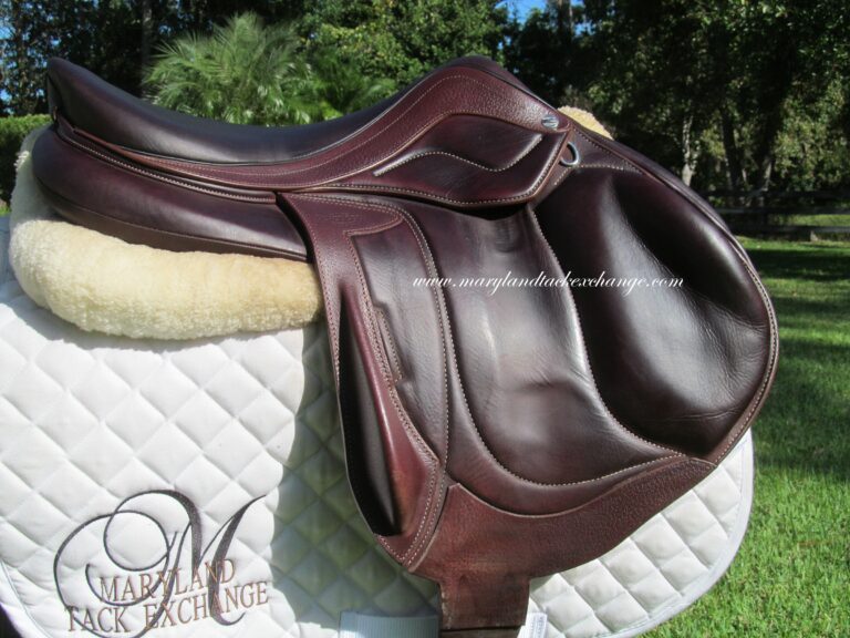 17.5" Devoucoux Enara EVO Monoflap, Medium/Narrow Tree (2025 Model) - Image 9