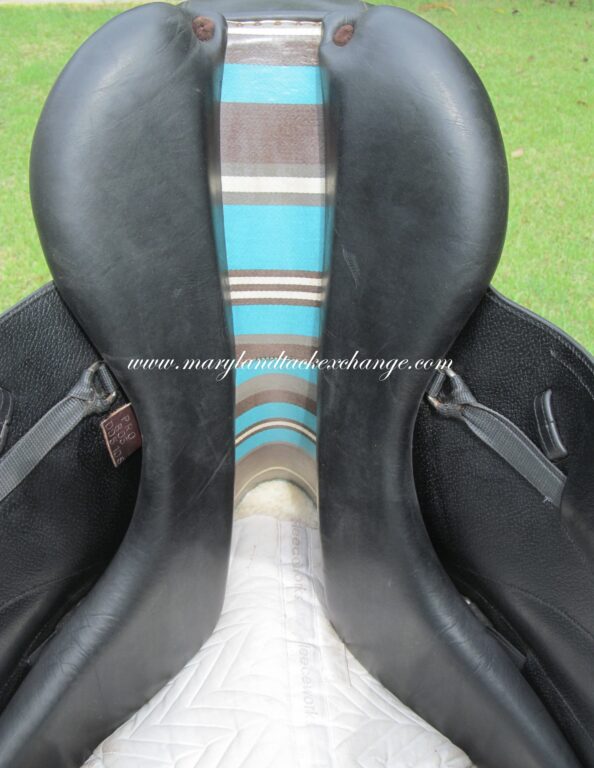 17" Voltaire Adelaide Monoflap, Medium Tree (2013 Model) - Image 11