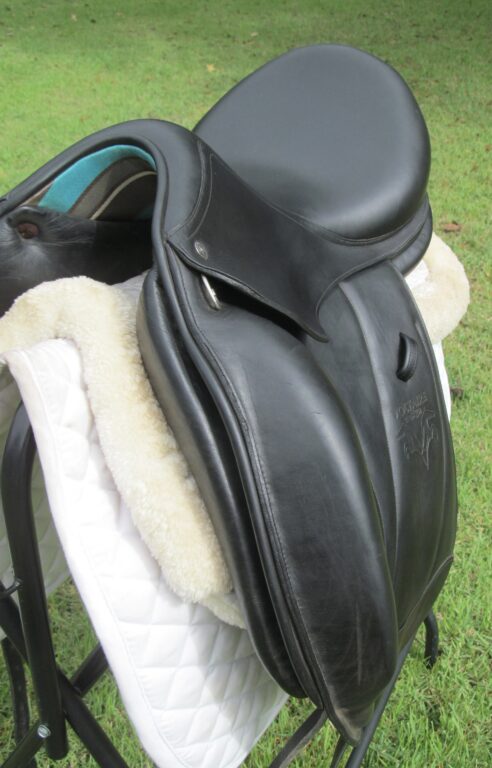 17" Voltaire Adelaide Monoflap, Medium Tree (2013 Model) - Image 2