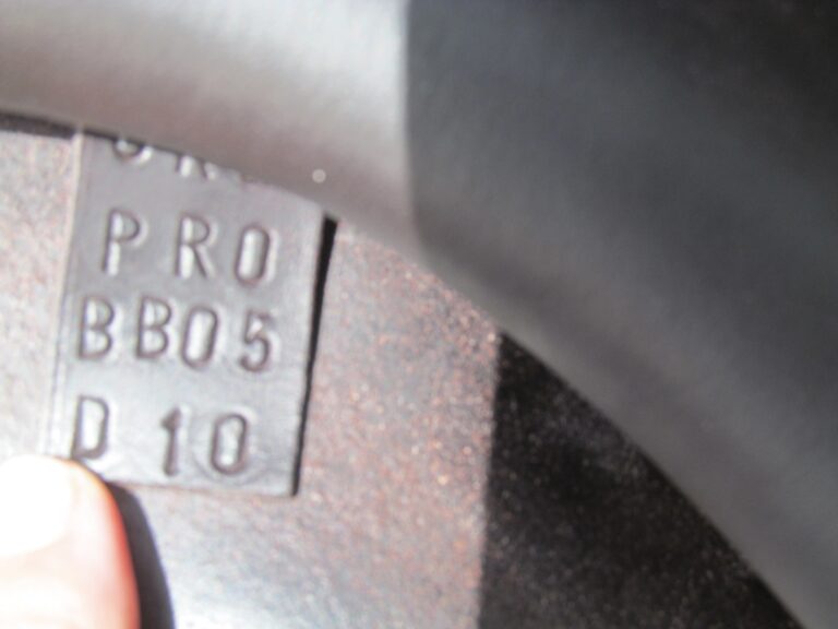 17/17.5" Voltaire Palm Beach Calf, Medium Tree (2013 Model) - Image 5