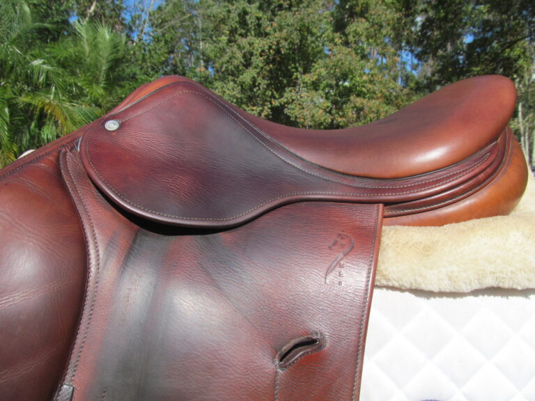 17" Antares Calfskin, Medium Tree - Image 3