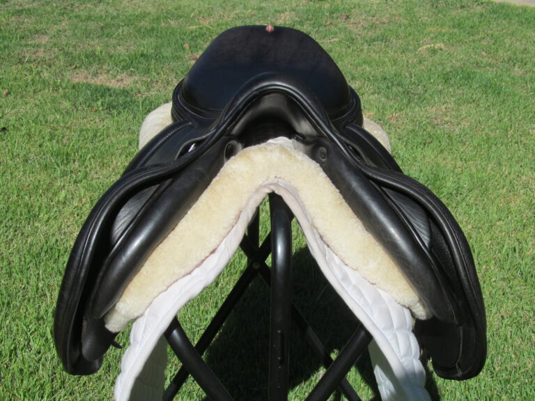 17" Equipe Special One (Black), Medium Tree - Image 5