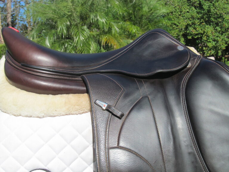 18" Equipe Evolution, Medium/Wide Tree (2022 Model) - Image 10