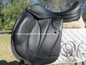 17.5” Voltaire Adelaide (Swarovski Crystals), Medium Tree (2022 Model)