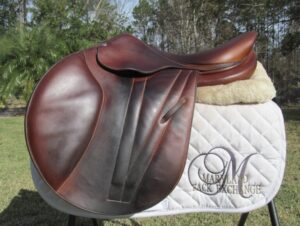 17.5" Butet Premium (Integrated Panels), Medium Tree (2026 Model)