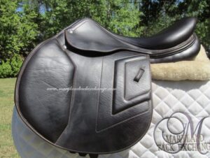 17" Prestige Renaissance M, Medium Tree (2022 Model)