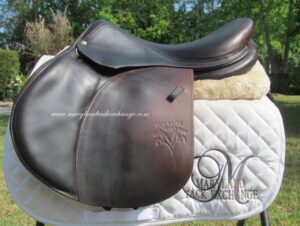 18" Voltaire Palm Beach, Medium/Wide Tree (2016 Model)