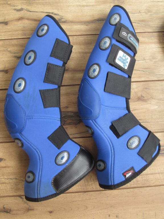 Veredus 4 Hour Magnetik Boots (Size M) - Image 2