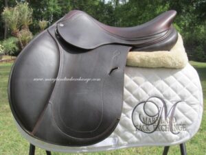 17.5" Antares Connexion Calf, Medium/Wide Tree (2021 Model)