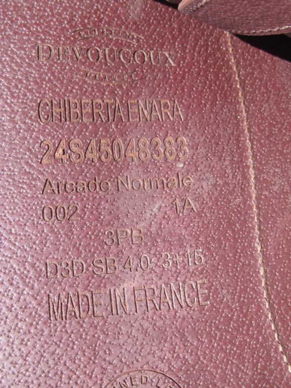 17.5" Devoucoux Enara, Medium Tree (2024 Model, Accessories Included) - Image 8