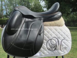 17.5" Custom Saddlery Icon Flight Monoflap, Wide Tree (2022 Model)