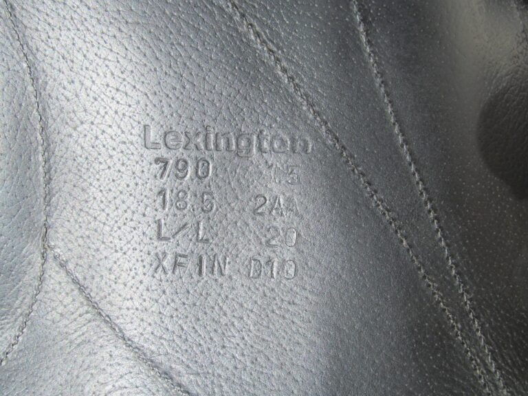 18.5" Voltaire Lexington Monoflap (Black), Medium Tree (2015 Model) - Image 9