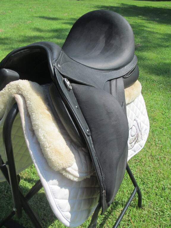 17.5/18" Aviar Raavun Monoflap, 2023 Model (Medium/Wide, Adjustable Tree) - Image 2