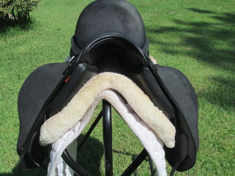 17.5/18" Aviar Raavun Monoflap, 2023 Model (Medium/Wide, Adjustable Tree) - Image 4