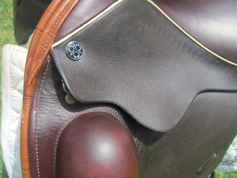 17.5" Trilogy Allegiance (Dk. Brown), Wide Tree (2021 Model) - Image 2