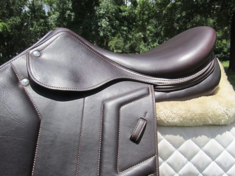 17" Prestige Renaissance Calf (Wool), Medium Tree (2025 Model) - Image 2