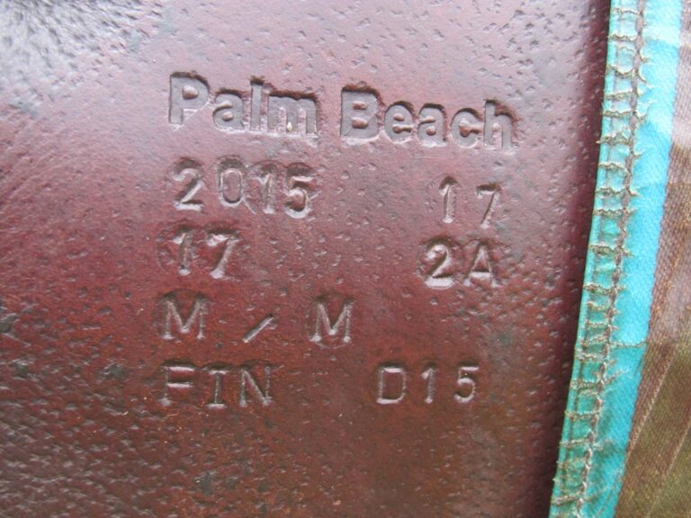 17" Voltaire Palm Beach Calf, Medium Tree (2017 Model) - Image 4