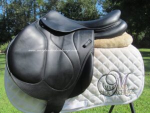 17.5" Devoucoux Chiberta O Monoflap (Black), Medium Tree (2022 Model)