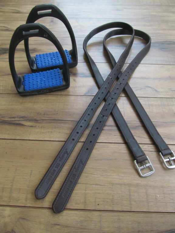 50" Amerigo Calf Leathers plus Composite Irons - Image 3