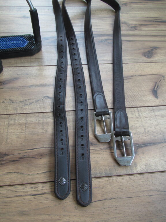 50" Lemieux Calf Leathers plus Herm Sprenger Irons - Image 4
