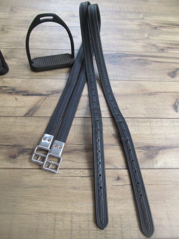 54" County Leathers (Black) plus Composite Irons - Image 5