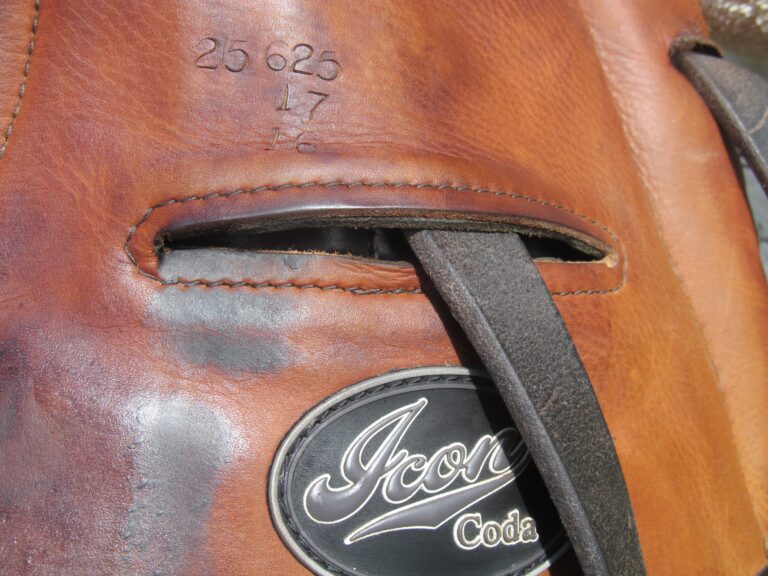 17" Custom Saddlery Icon Coda Monoflap, Medium Tree (2023 Model) - Image 9