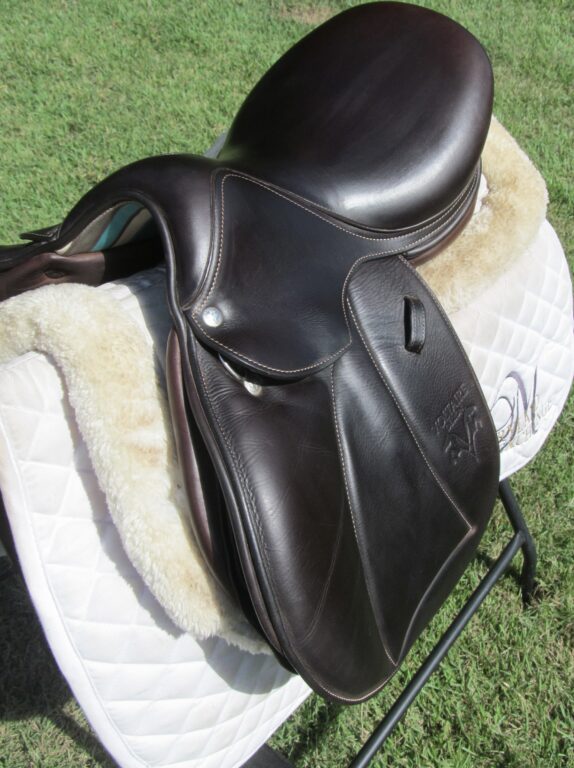 15.5" Voltaire Welli Buffalo, Medium/Wide Tree (2023 Model) - Image 7