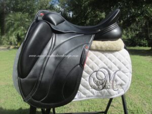 18" Albion Revelation Adjusta Monoflap, Medium/Wide Tree